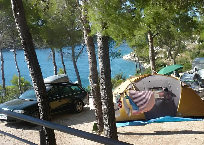 Kamp Vira Pitches Hvar Town